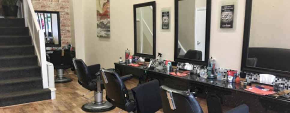 Alley Barbers Interior